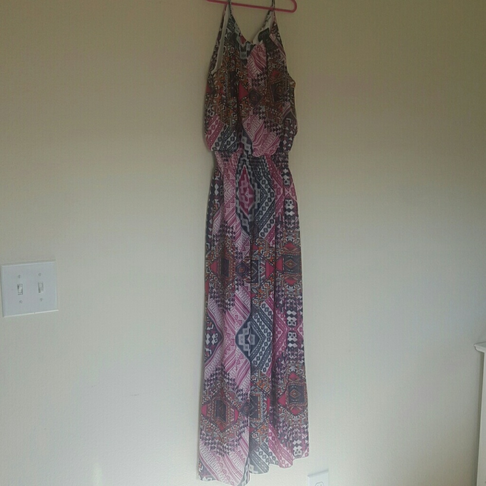 Maxi-dress tribal print.